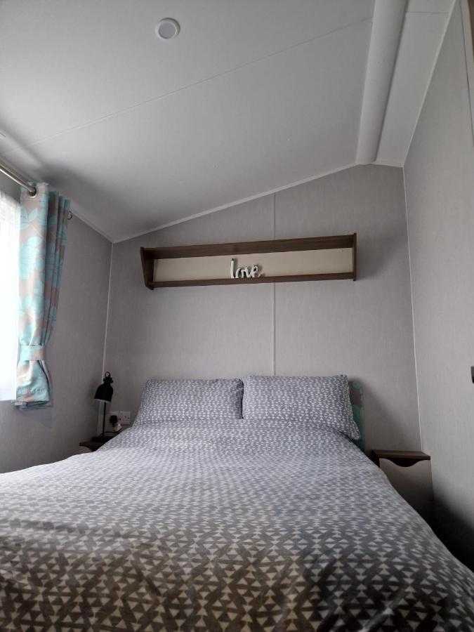 The Fleet Retreat * Wyke Regis